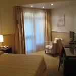 ミニ パレス 4* ヴィテルボ