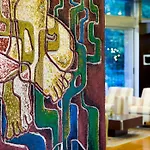 Ξενοδοχείο Mini Palace 4*