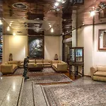 Mini Palace Βιτέρμπο