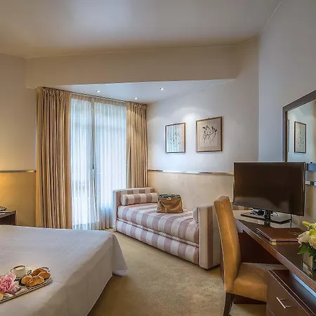 Mini Palace Hotel 4*