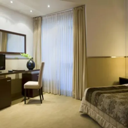 Mini Palace Hotel 4*