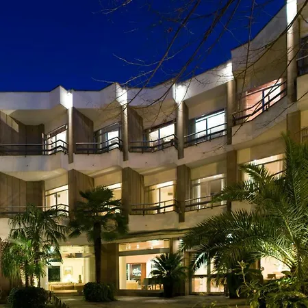 Mini Palace 4*