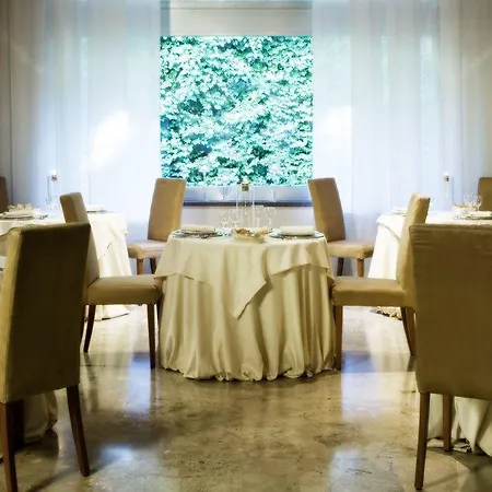 Mini Palace 4*
