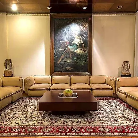 Mini Palace