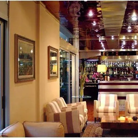 Mini Palace Hotel 4*