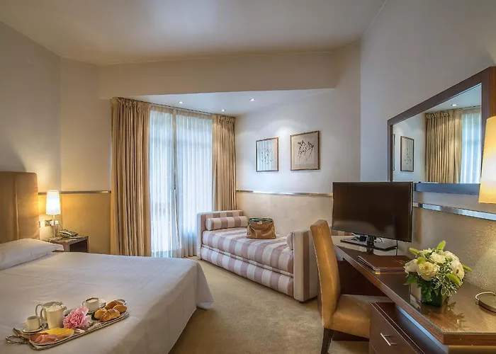 Mini Palace Szálloda 4*