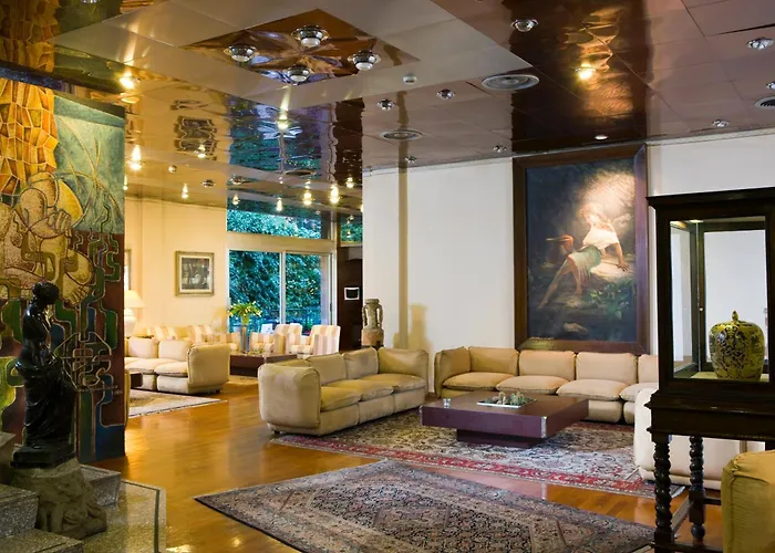 Mini Palace Szálloda