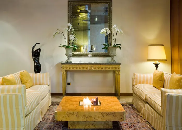 Mini Palace Szálloda